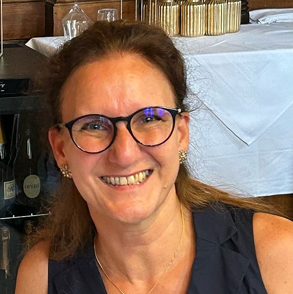  Christiane Aumeier